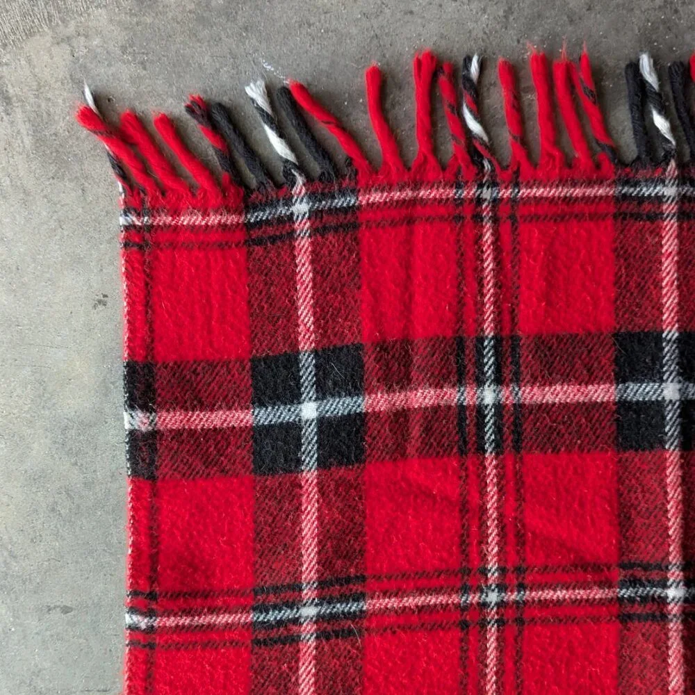 Vintage Faribo Faribault Woolen Mills Red Black Plaid Fringe Blanket